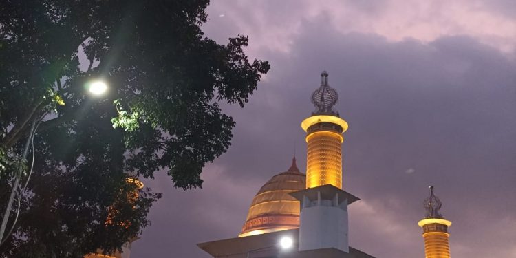 HEBOH ! Uang Keropak Masjid Agung Sukabumi Mencapai 1,7Milyar Di Pertanyakan!
