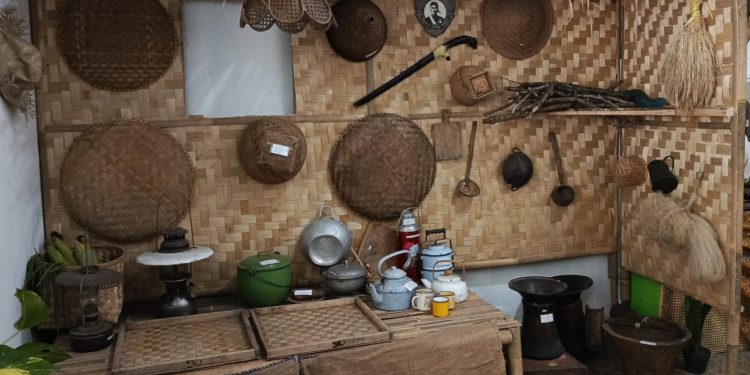 Bridging Past And Present Soekaboemi Tempo Doeloe Mengadakan festival dan pameran “Merajut sejarah Merawat Budaya”