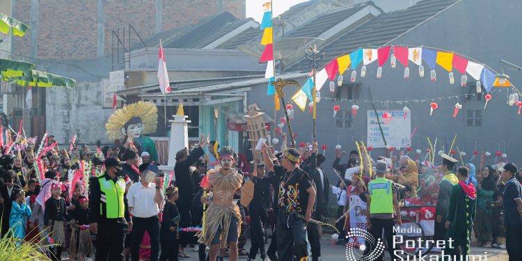 Karnaval Baju Adat Indonesia Memeriahkan Perayaan 17 Agustus 2024 di Perumahan Bukit Cidahu Asri