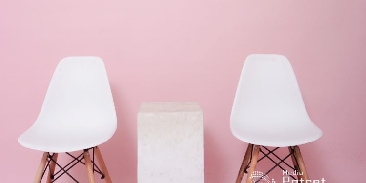 Menyukseskan Bisnis Selfie Studio: Panduan Lengkap untuk Menciptakan Pengalaman Foto Studio yang Sempurna