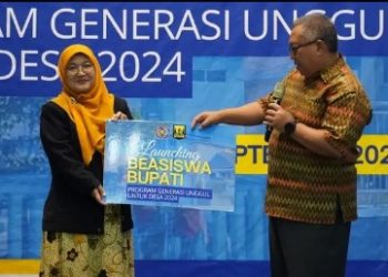 Bupati Sukabumi Luncurkan Beasiswa