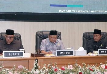 BUPATI SUKABUMI SEBUT PANDANGAN UMUM FRAKSI DPRD SEBAGAI PENYEMPURNAAN RAPERDA APBD 2024
