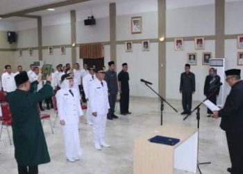 BUPATI SUKABUMI LANTIK DAN AMBIL SUMPAH JABATAN PEJABAT ADMNISTRATOR, SIAPA SAJA?