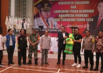SEKDA HADIRI PENGUKUHAN KOK DAN LAUNCHING PEKAN OLAHRAGA KABUPATEN TAHUN 2024