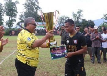 Bupati Sukabumi tutup Open Turnamen Sepakbola ‘BUPATI CUP III’