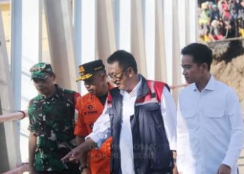 Jembatan putus di Bojongkopo Simpenan, Wapres tinjau langsung dengan didampingi Bupati Sukabumi