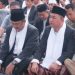 Bupati dan Wabup Sukabumi melaksanakan Sholat Idul Fitri di Masjid Agung Palabuhanratu
