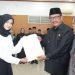 PENGAMBILAN SUMPAH DAN PENYERAHAN PETIKAN SK PNS DAN CPNS, BUPATI TEKANKAN TUGAS PENGABDIAN