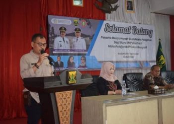 MUSYAWARAH GMP, KEPALA DPPKB SAMPAIKAN ISU KEPENDUDUKAN