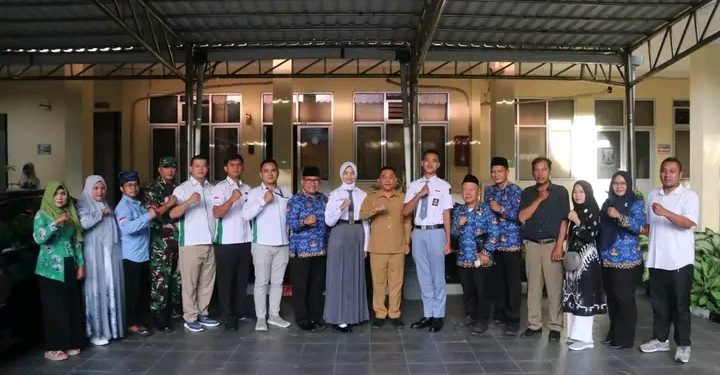 IKUTI SELEKSI CALON PASKIBRAKA JABAR, WABUP LEPAS DUA PELAJAR ASAL SUKABUMI