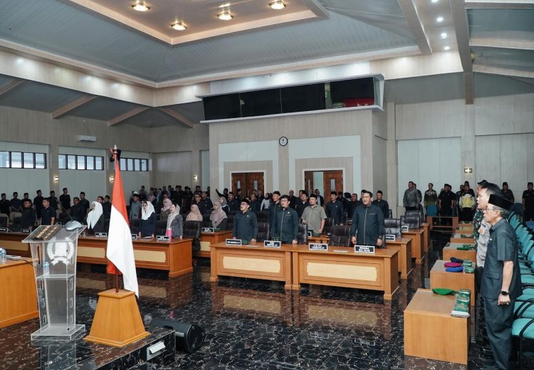 Rapat Paripurna Dewan Perwakilan Rakyat Daerah Kabupaten Sukabumi Ke-15 Tahun Sidang 2025