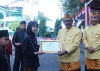 Bupati Sukabumi Pimpinan Upacara Hardiknas