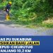 Bahu jalan sepanjang ruas citepus-cikurutug dilakukan pembersihan