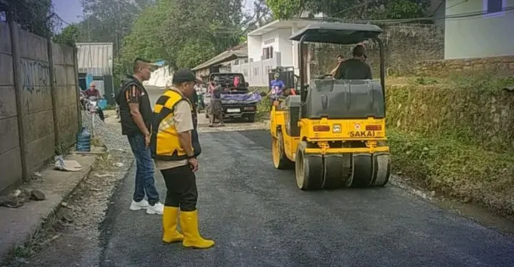 Infrastruktur Terus Dibenahi, Jalan Parungkuda-Langbow Sukabumi Ditambal 1 KM