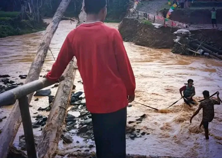 Pemerintah Pusat Bahas Pemulihan 25 Irigasi dan 22 Jembatan Rusak di Sukabumi Pascabencana