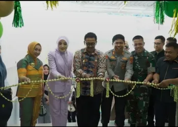 Bupati Sukabumi Hadiri Grand Opening Ratu Freshmart dan Meresmikan SPPG Palabuhanratu 2 dan 3