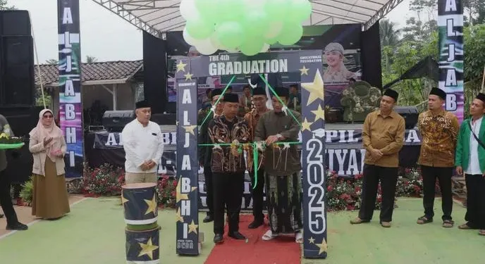 Milad Ke-4 Yayasan Al-Jabhatul Islamiyah, Wabup Dorong Pendidikan Islam Berkualitas di Kalapanunggal
