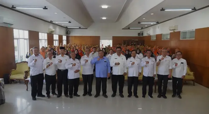 BUPATI KUKUHKAN BUNDA PAUD: TEKANKAN PAUD HOLISTIK, INTEGRATIF, INKLUSIF, DAN BERMUTU