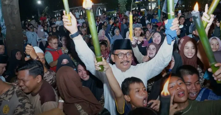 Sambut Tahun Baru Islam 1447 H, Pawai Obor Palabuhanratu Tumbuhkan Semangat Hijrah dan Kebersamaan