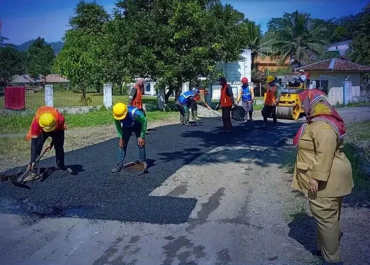 PU Rampungkan Pemeliharaan Jalan di Sagaranten, Habiskan Rp 294 Juta Demi Mobilitas Warga