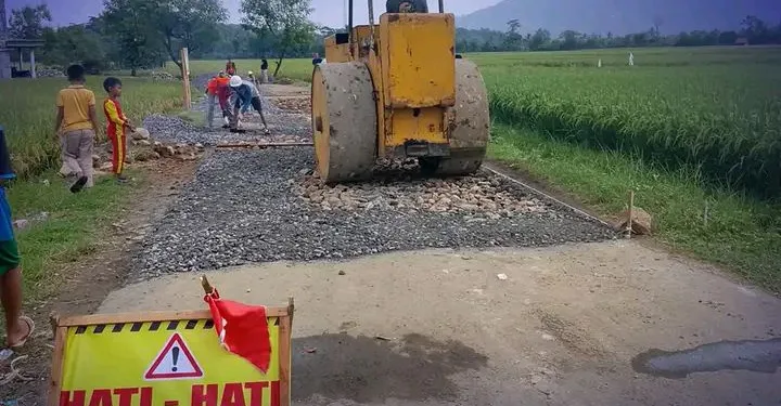 Pemerintah Kabupaten Sukabumi Rekonstruksi Jalan Nyomplong–Ciwaru, Anggaran Capai Rp 1,8 Miliar Demi Dukung Aksesibilitas Wilayah Selatan