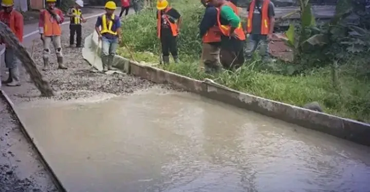 Pemkab Sukabumi Tingkatkan Kualitas Jalan Pakuwon–Cipeuteuy, Gunakan Beton K-350 untuk Ketahanan Maksimal