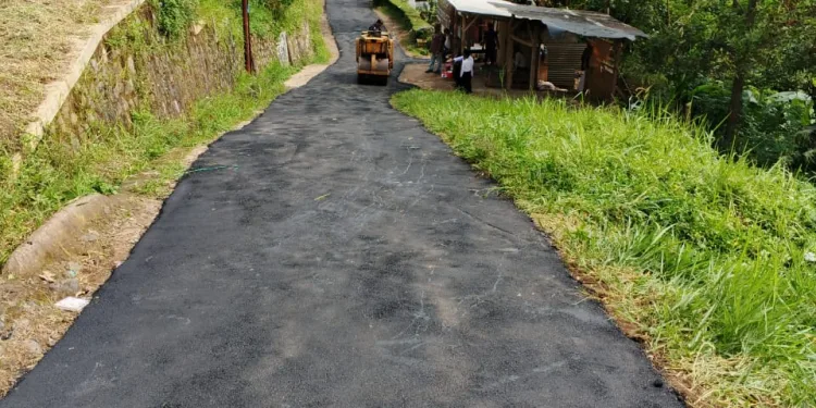 Pengaspalan Jalan Lingkungan Situsaeur, Warga Apresiasi Langkah Nyata Dinas Perkim Sukabumi