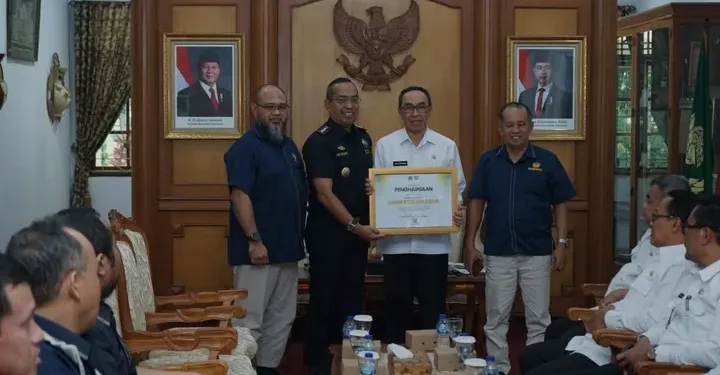 PEMKAB SUKABUMI DAN KPPBC BOGOR BAHAS PENANGANAN BKC ILEGAL DAN OPTIMALISASI PAJAK DAERAH