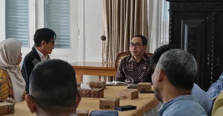 Sekda Sukabumi Dukung Program Kuliah Gratis untuk Mahasiswa Berprestasi dan Kurang Mampu