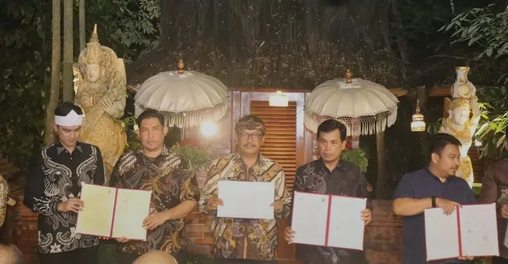 BUPATI SUKABUMI HADIRI LAUNCHING APLIKASI JAGA DESA OLEH GUBERNUR JABAR