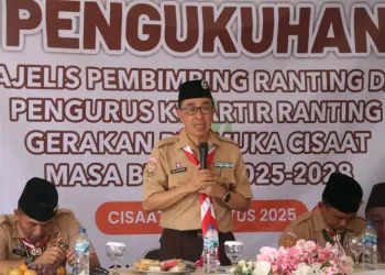 Sekda Sukabumi Lantik Pengurus Pramuka Cisaat, Tekankan Sikap Sigap dan Peduli