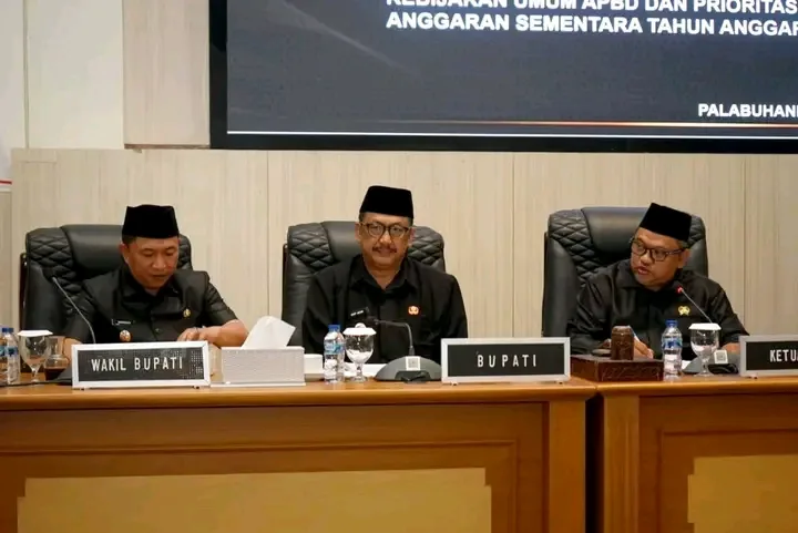 Bupati Sukabumi Apresiasi Pandangan Umum Fraksi DPRD Terkait Raperda Perubahan APBD 2025