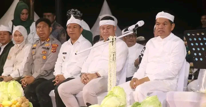 Milangkala ke-102 Desa Sukakersa, Gubernur Jabar Ajak Warga Mandiri dan Kreatif