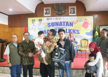 Khitanan Massal HJKS ke-155, Bupati Harap Anak Jadi Generasi Soleh dan Berguna