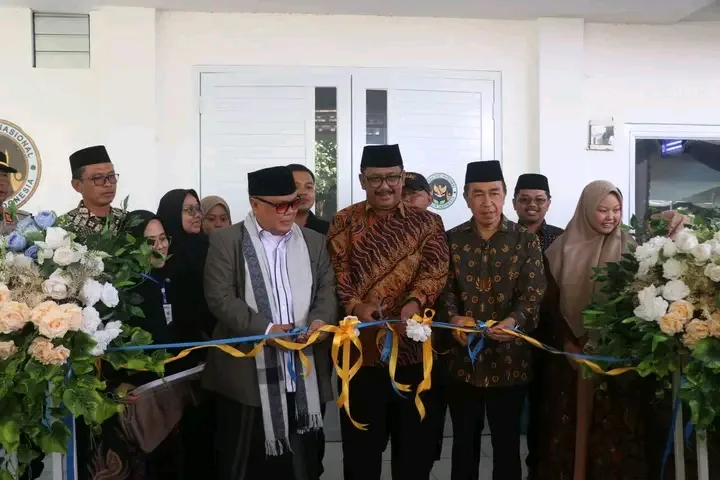 Bupati Sukabumi Resmikan Sekretariat Perkumpulan Juang Kencana dan Luncurkan Program Dapur SPPG
