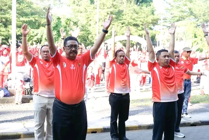 Bupati Sukabumi & KORMI Gelar Senam Bersama, Meriahkan HUT ke-80 RI dan HKJS ke-155