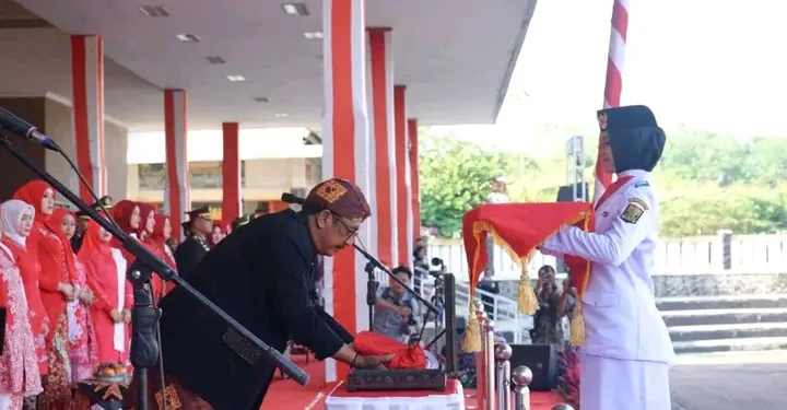 Bupati Sukabumi Pimpin Upacara HUT ke-80 RI, Paparkan Capaian 100 Hari Kerja