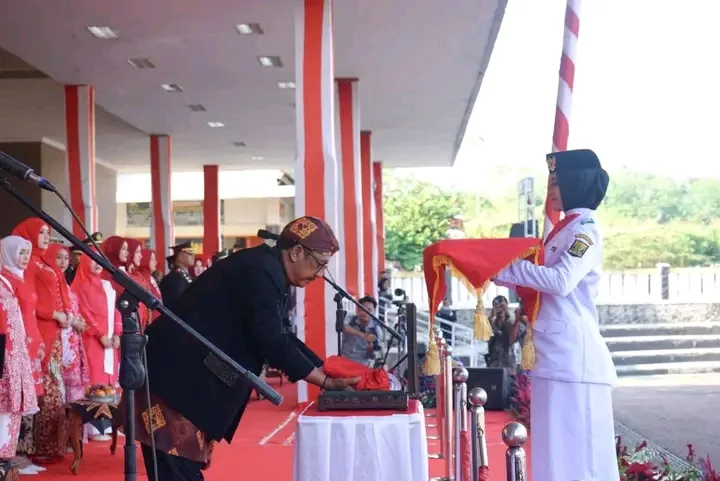 Bupati Sukabumi Pimpin Upacara HUT ke-80 RI, Paparkan Capaian 100 Hari Kerja