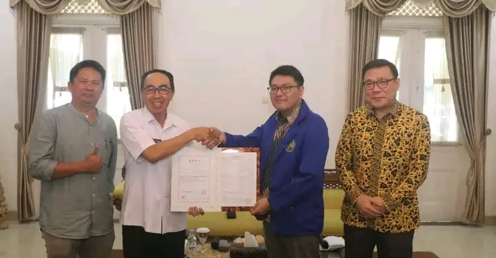 Sekda Sukabumi Lepas 4 Mahasiswa ke Korea Selatan, Pesan Jaga Iman dan Nama Baik Daerah