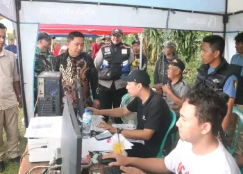 Wabup Sukabumi Hadiri HUT ke-61 Desa Pondokkaso Landeuh, Tinjau Layanan Publik