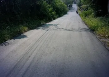 Dinas PU Sukabumi Aspal Hotmix Jalan Sundawenang–Bojonggenteng Sepanjang 1,47 Km