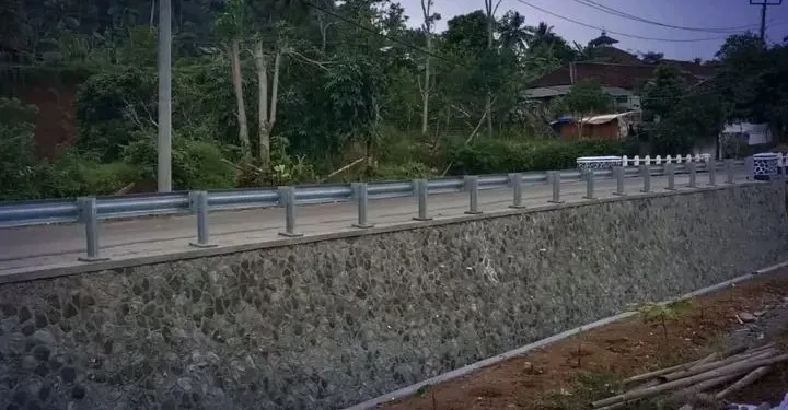 Jembatan Ciseureuh di Cimanggu Rampung Diperbaiki PU Sukabumi
