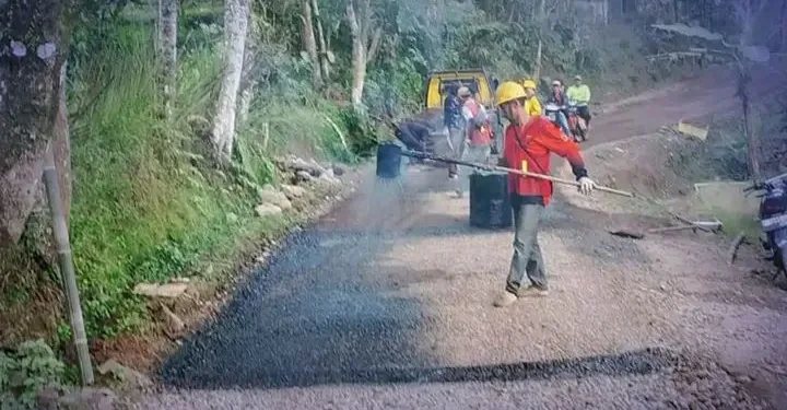 Rekonstruksi Jalan Sagaranten–Pasirbandung Capai 50 Persen