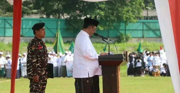 Bupati Sukabumi Ajak Santri Kuasai Teknologi di Era Digital