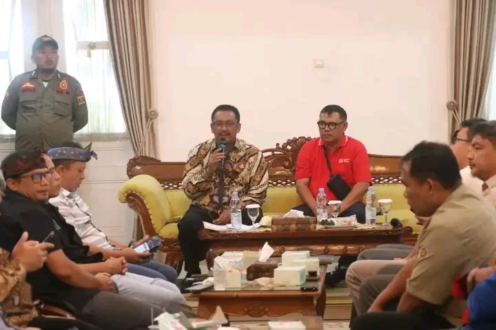 Bupati Sukabumi Dorong Sinergi Pemerintah, Pengusaha, dan Buruh Melalui LKS Tripartit