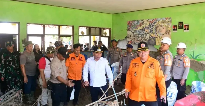 Wabup Sukabumi Apresiasi Kolaborasi Relawan dan Masyarakat di Lokasi Bencana