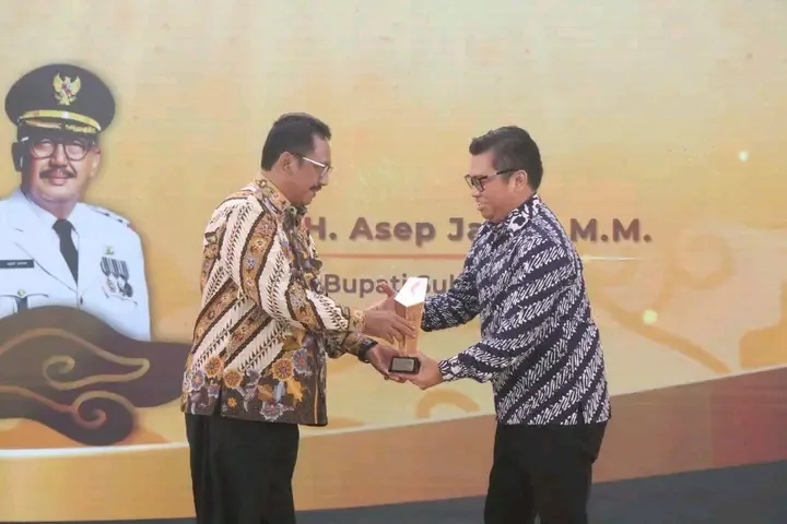 Pemkab Sukabumi Sabet Penghargaan Penggerak Wisata Geopark Kelas Dunia