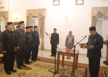 Dinas Perikanan kini dipimpin oleh Sri Padmoko setelah resmi dilantik oleh Bupati Sukabumi.
