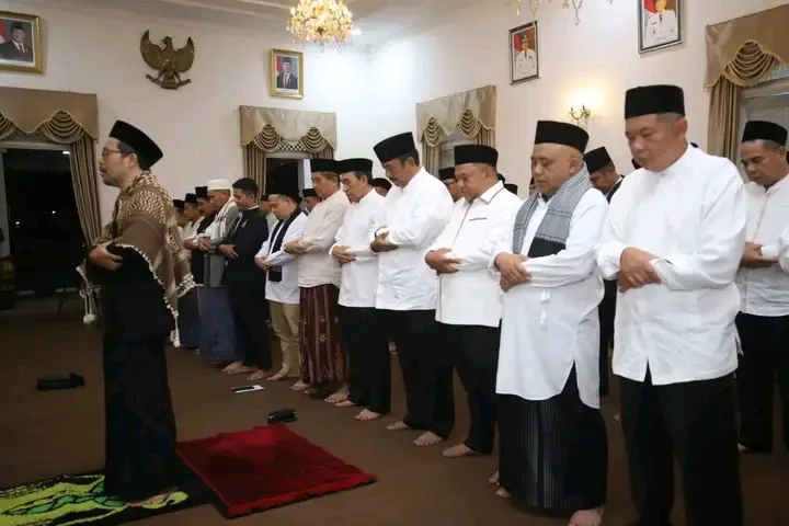 Bupati Sukabumi Tegaskan Lailatul Ijtima Perkuat Ukhuwah dan Sinergi