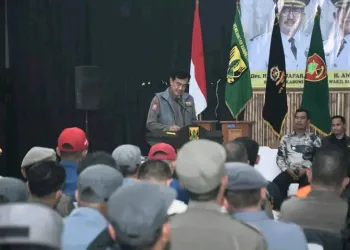 Bupati Sukabumi Kukuhkan Ribuan Satlinmas dan Satgas Linmas